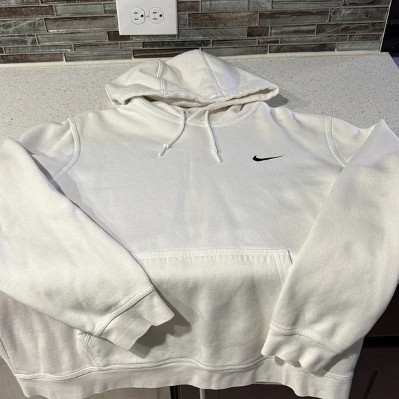 Nike Men's White Hoodie Sweater - Picture 2 of 8